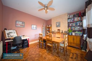 Dining Room- click for photo gallery